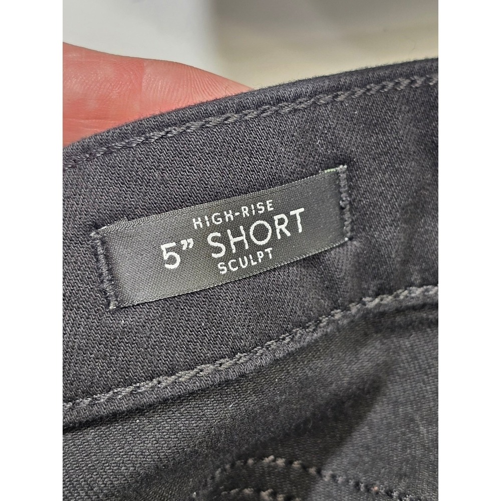 White House Black Market Shorts Womens 8 Black Solid High Rise Sculpt 5 Inch EUC - Picture 3 of 4